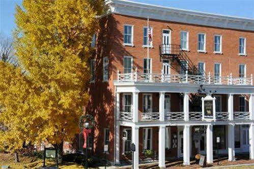 The Golden Lamb Hotel Lebanon Exterior photo